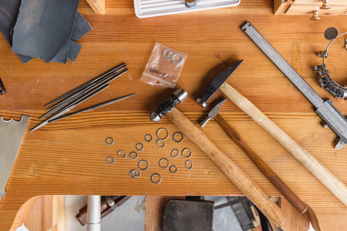 When Tools Meet Curiosity