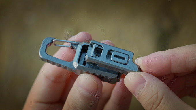 Double Q: World’s First Dual Quick-Release Keychain | Titanium EDC